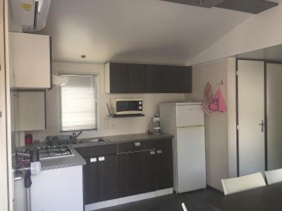 Photo de la galerie de l'établissement MOBIL HOME Climatisé 6 Personnes au Camping Marvilla Parks - Le Parc Des Septs Fonts, à Agde