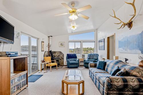 Cleland Bay Waterfront Cabin – Photos 3