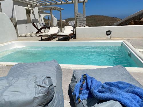 Πισίνα στο ή κοντά στο Miramare Suites Mykonos