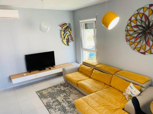 Gallery image of Dion's Apartment in Hamallë