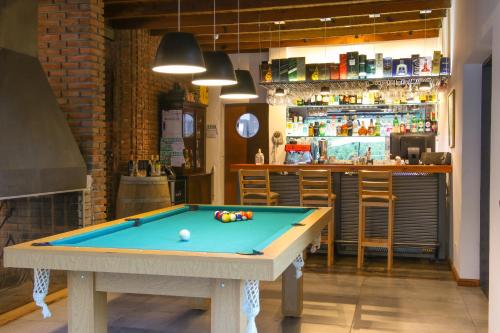 Biliár nebo kulečník v ubytování La Ysidora Hotel & Spa