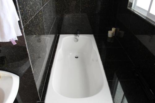 Hotel Casa Grande Cancun tesisinde bir banyo