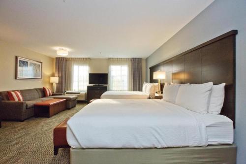 Staybridge Suites Austin South Interstate Hwy 35, an IHG Hotel Image