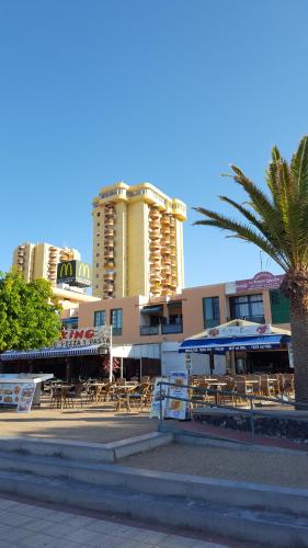 Best location Playa Las Vistas. Los Cristianos. Wifi.