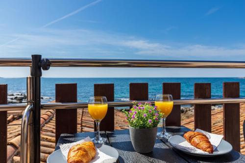 Cuvi Beach Apartments