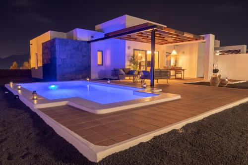 Villa Famara by Villalia