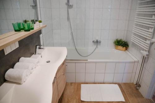 Salle de bains dans l'établissement WeinApart im Winzerschlössl