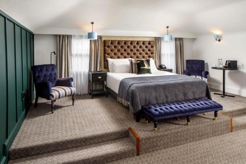 En eller flere senge i et værelse på Mercure Oxford Hawkwell House Hotel