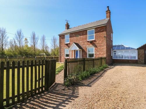 9 Tydd Low Road – Photos 2