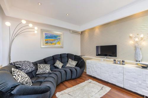 ADRIATIC DREAM - Luxury Apartment & Private Pool only for You