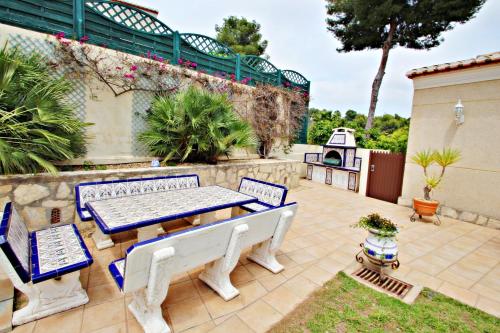 Κήπος έξω από το El Sol - luxury villa with private pool in Benissa