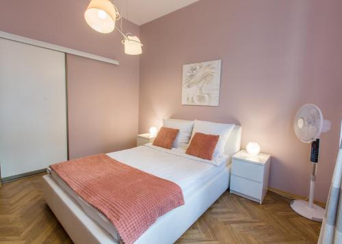 Кровать или кровати в номере AR Apartments