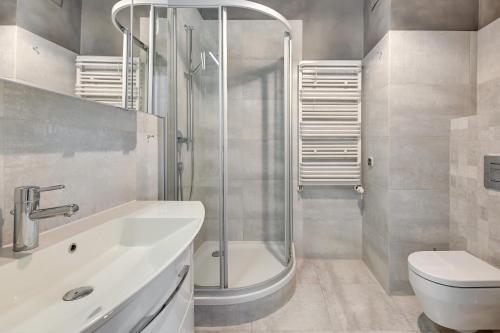 Kúpeľňa v ubytovaní Comfort Apartments Kwartał Kamienic