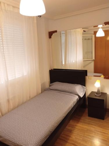 habitación muy cerca del centro, en el metro 10min a sol/ gran vía