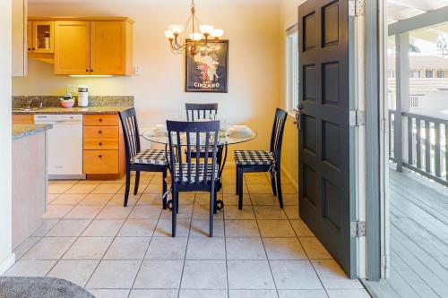 3080 Lincoln St #16 – Photos 2