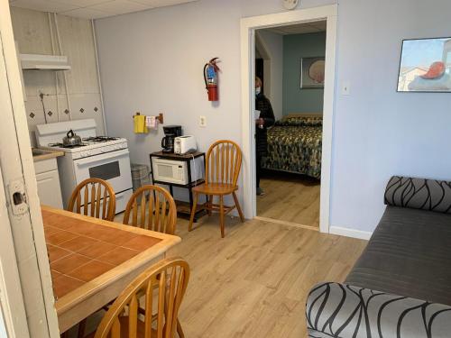 Kuchyň nebo kuchyňský kout v ubytování Oakview Hotel