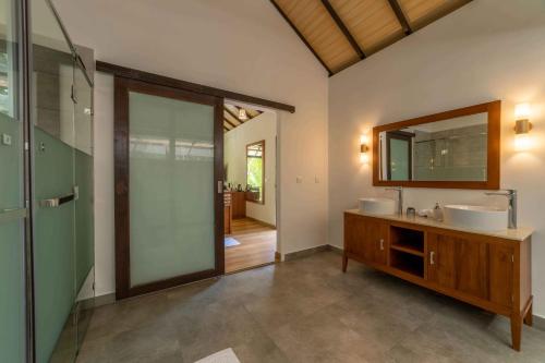 Fotografie z fotogalerie ubytování Fiyavalhu Resort Maldives v destinaci Mandhoo