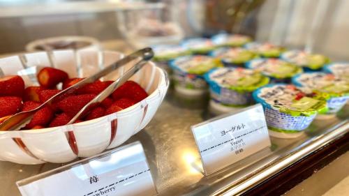 ホテルの敷地内または近くでの食事または食べ物