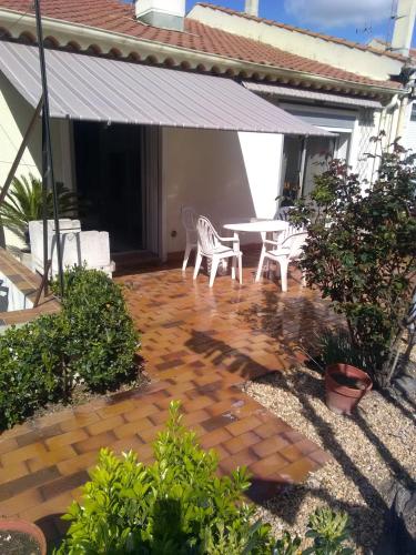 Photo de la galerie de l'établissement meublé de tourisme Anne Bouchard, à Béziers