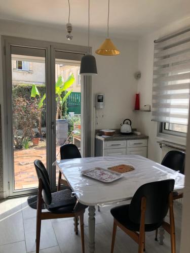 Photo de la galerie de l'établissement meublé de tourisme Anne Bouchard, à Béziers