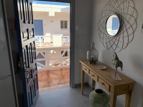 Foto de la galería de Apartamento en Playa Santo Tomas en Es Migjorn Gran