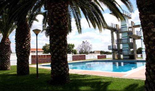 Quartos de Vidigueira tesisinde veya buraya yakın yüzme havuzu