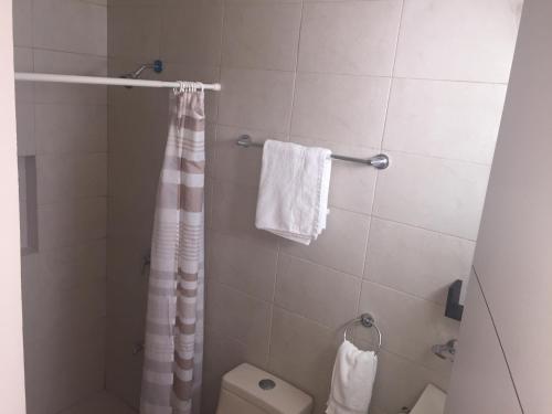 A bathroom at Casa MEXH Veredas - Ideal para familias, vacaciones o homeoffice