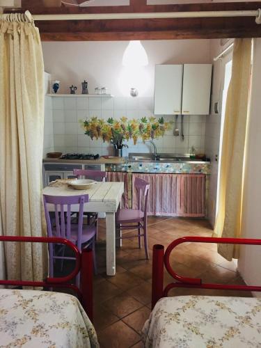 Dapur atau dapur kecil di Casa Vacanze Fattoria Pozzitello