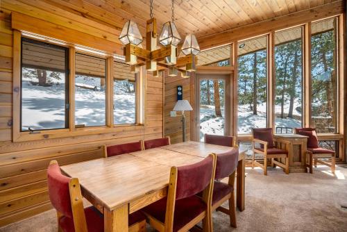 Φωτογραφία από το άλμπουμ του Stutzhaven In The Mountains Home σε Estes Park