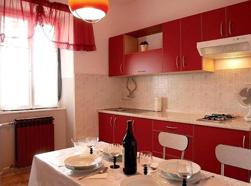 Η κουζίνα ή μικρή κουζίνα στο Villa Roza, semi-detached holiday house