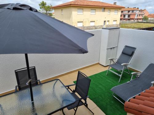 Vista de la piscina de Apartamento en Rías Bajas. Ribeira o alrededores