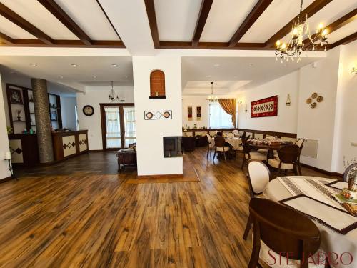 Fotografie z fotogalerie ubytování Stejarro Conac Moldovenesc v destinaci Stejaru