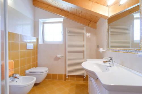 Ένα μπάνιο στο Agritur Belsogno B&B