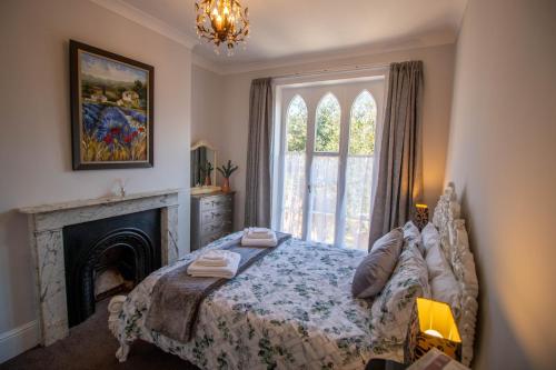 Gallery image of Grand 1 bed Georgian Suite at Florence House, in the heart of Herne Bay and 300m from beach in Herne Bay