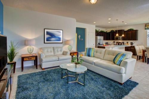Stunning 7 Bedroom Pool Home in Gated Disney Community, Davenport, Statele Unite ale Americii
