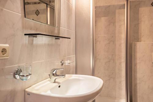 Koupelna v ubytování Ferienwohnung Zirme Gasser