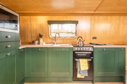 Edinburgh - Houseboats photo 11