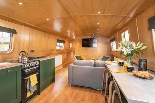 Edinburgh - Houseboats photo 13