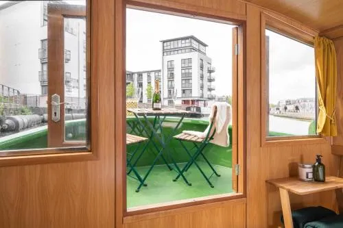 Edinburgh - Houseboats photo 34