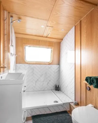 Edinburgh - Houseboats photo 30