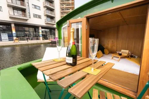 Edinburgh - Houseboats photo 35