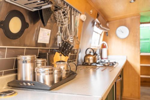 Edinburgh - Houseboats photo 91