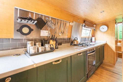 Edinburgh - Houseboats photo 93