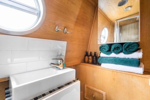 Edinburgh - Houseboats photo 97
