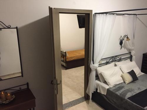 Gallery image of Anastasia Studios, Apartments & Suites in Archangelos