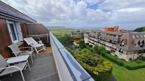 à 10 minutes à pieds de la plage, Résidence La Corniche du Mont Canisy - Traveller Award 2023
