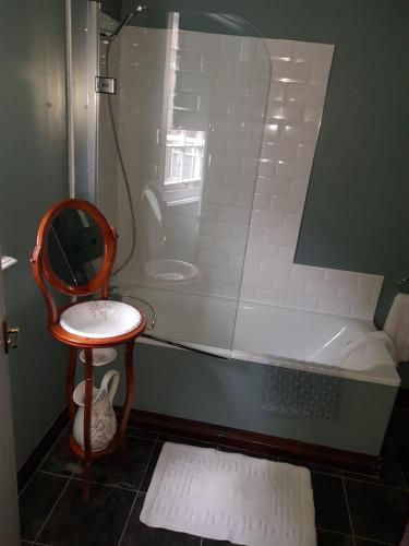 A bathroom at The George Hotel 