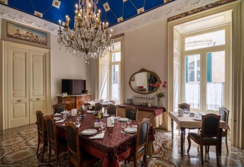 Restoran ili drugo mesto za obedovanje u objektu Palazzo Rollo