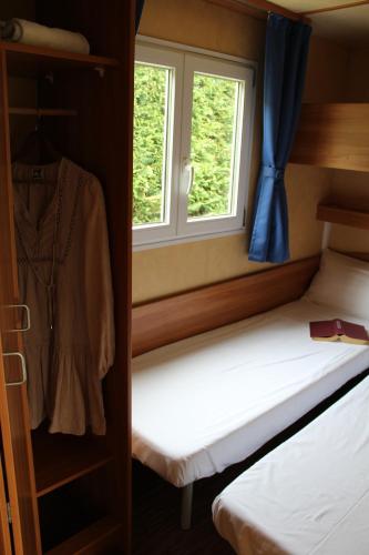 Katil atau katil-katil dalam bilik di Agriturismo Al-Bor