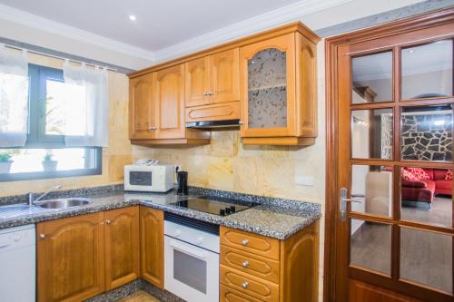 Fotografie z fotogalerie ubytování Inviting 2-Bed Villa in Playa Blanca v destinaci Playa Blanca